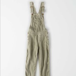 American eagle high waisted Tom girl overalls